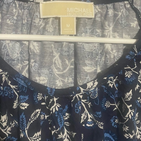 Michael’s Kors Bell Sleeve Floral Top sz M - Picture 4 of 6